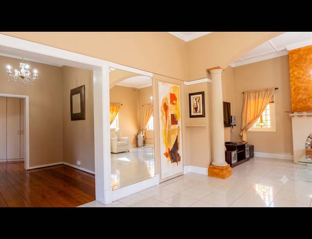 2 BEDROOM TOWNHOUSE FOR SALE IN MORNINGSIDE